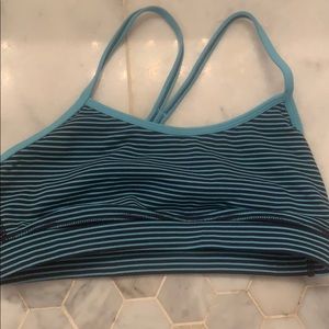 sports bra